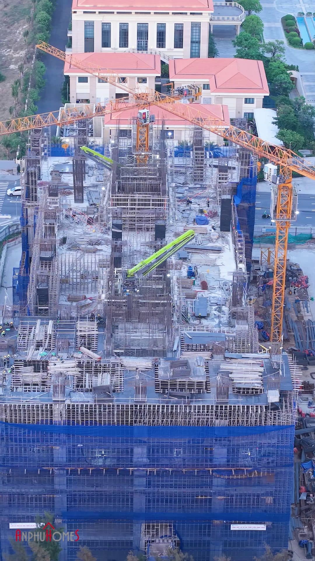 New Town Diamond construction 2