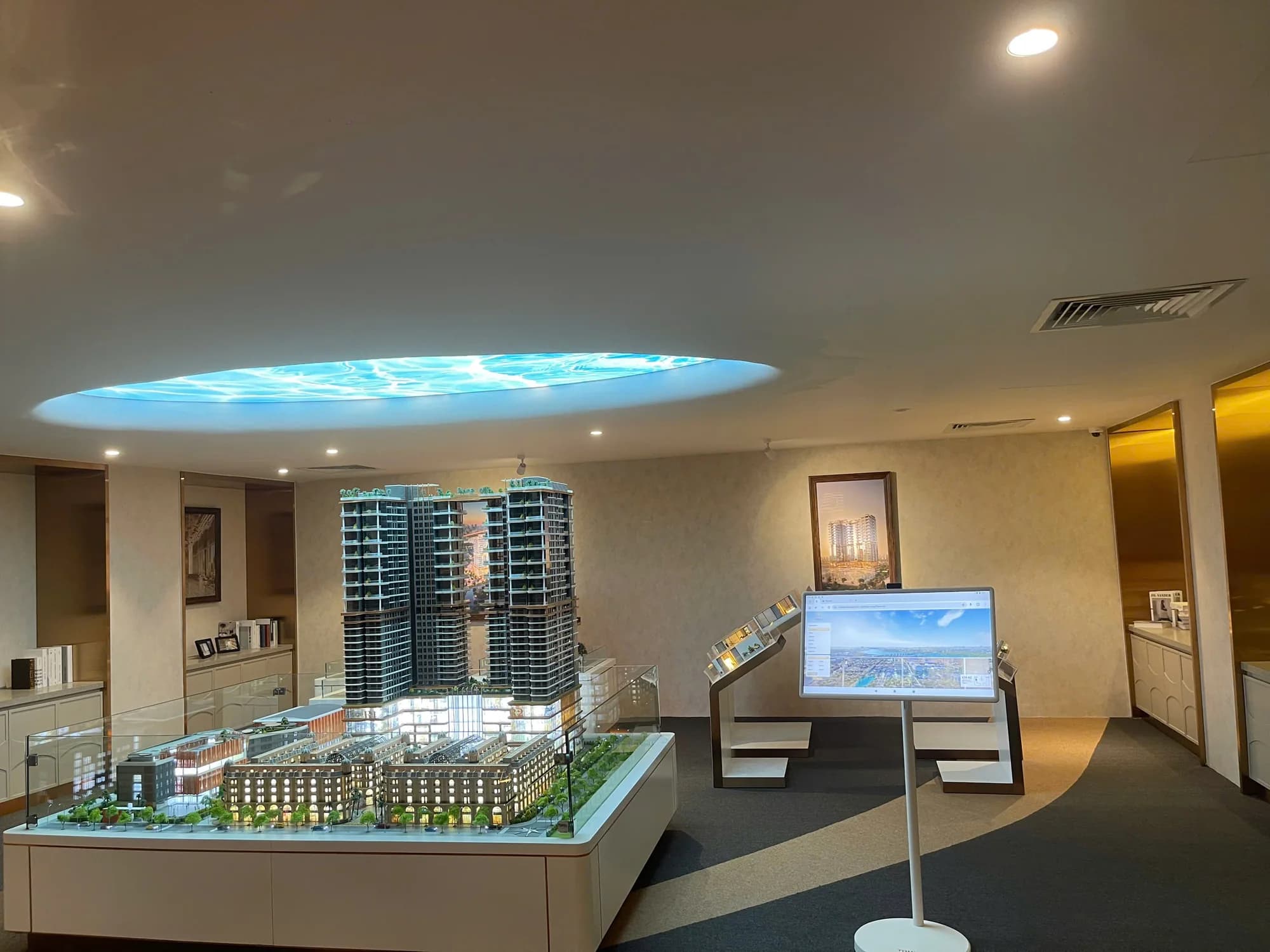Rivea sales gallery 1