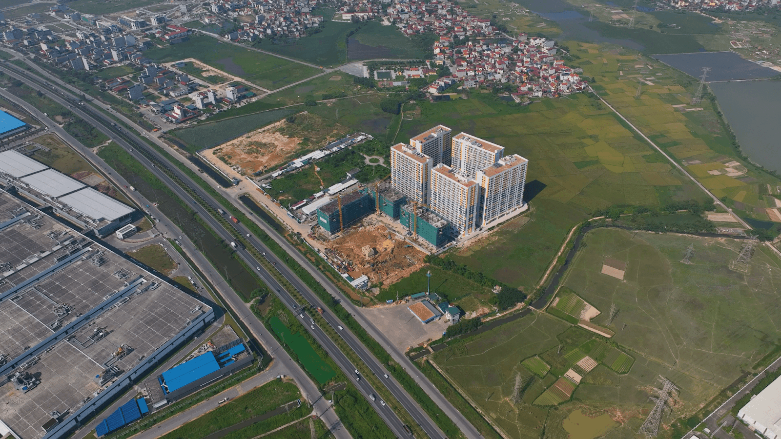 Giai đoạn 3 của dự án đang được tập trung thi công để bàn giao cho khách hàng.
