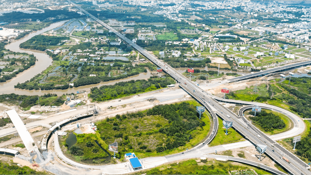 Đường Vành đai 3 TP.HCM dự kiến sẽ khép kín, thông xe vào ngày 30/6/2026.